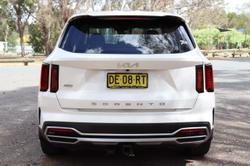 2022 Kia Sorento Sport