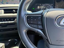 2018 Lexus UX 250h Luxury