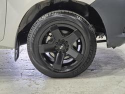 2021 Toyota Hilux Workmate TGN121R 4x2 Glacier White