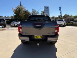 2022 Toyota Hilux Rogue GUN126R 4X4 Dual Range Graphite