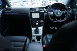 2017 Volkswagen Golf R