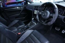 2017 Volkswagen Golf R