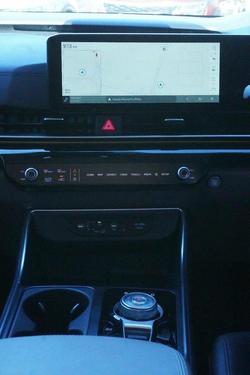 2024 Kia Carnival GT-Line HEV