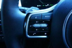 2024 Kia Carnival GT-Line HEV