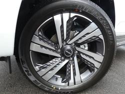 2025 Isuzu MU-X LS-T