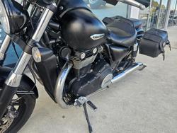 2011 Triumph THUNDERBIRD Black