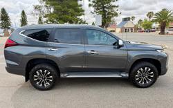 2021 Mitsubishi Pajero Sport GLS