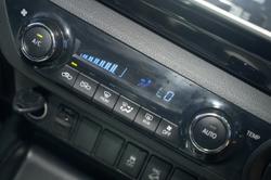 2017 Toyota Hilux SR5