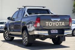 2017 Toyota Hilux SR5