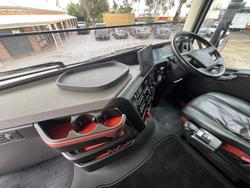 2022 Volvo Fh600 Globetrotter 131 Tonne Gcm. B DOUBLE/ROAD TRAIN