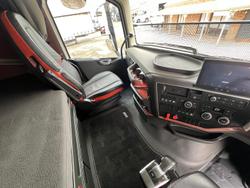 2022 Volvo Fh600 Globetrotter 131 Tonne Gcm. B DOUBLE/ROAD TRAIN