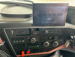 2022 Volvo Fh600 Globetrotter 131 Tonne Gcm. B DOUBLE/ROAD TRAIN