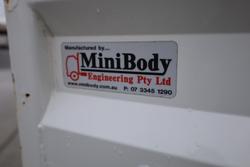 2022 Isuzu Nps75-155 4x4 Tray with Crane White