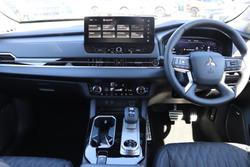 2025 Mitsubishi Outlander Exceed