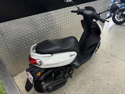 2020 PEUGEOT KISBEE 50 2T WHITE