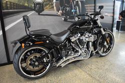 2018 Harley-davidson FXBR BREAKOUT BLACK