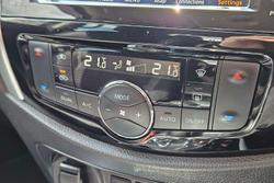 2021 Nissan Navara ST-X