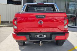 2021 Nissan Navara ST-X