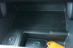 2024 Land Rover Range Rover Velar P250 Dynamic SE