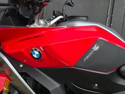2021 BMW F 900 XR RED