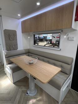 2025 Olympic Marathon 21' Family Van