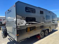 2025 Olympic Marathon 21' Family Van