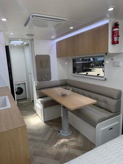 2025 Olympic Marathon 21' Family Van