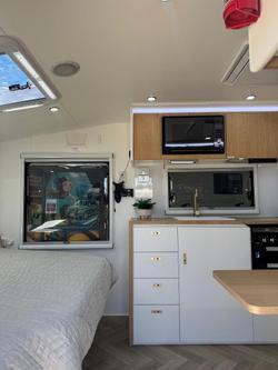 2025 Olympic Marathon 21' Family Van