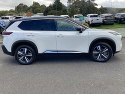 2025 Nissan X-TRAIL TI