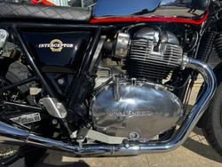 2025 Royal Enfield (see Also Enfiel INTERCEPTOR 650 E5 CLASSIC MARK 2