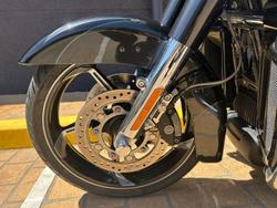 2017 Harley-Davidson CVO Street Glide 114 (FLHXSE) Touring Black