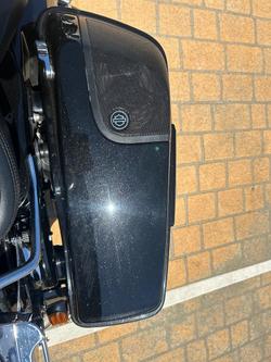 2017 Harley-Davidson CVO Street Glide 114 (FLHXSE) Touring Black