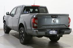 2021 Nissan Navara ST-X