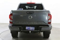 2021 Nissan Navara ST-X