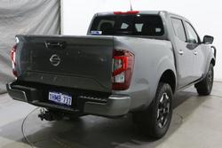 2021 Nissan Navara ST-X