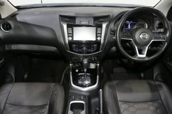 2021 Nissan Navara ST-X