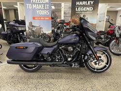 Harley-Davidson Street Glide 117 (flhx)