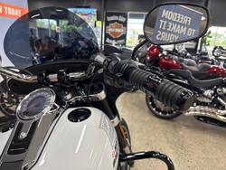 2021 Harley-Davidson Sport Glide 107 (FLSB) Softail White