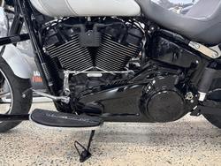 2021 Harley-Davidson Sport Glide 107 (FLSB) Softail White