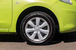 2013 Nissan Micra ST