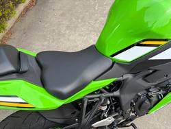 2024 Kawasaki NINJA 400 ZX-4RR KRT Green