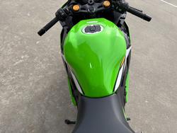 2024 Kawasaki NINJA 400 ZX-4RR KRT Green
