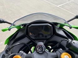 2024 Kawasaki NINJA 400 ZX-4RR KRT Green