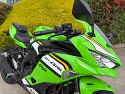 2024 Kawasaki NINJA 400 ZX-4RR KRT Green