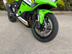 2024 Kawasaki NINJA 400 ZX-4RR KRT Green
