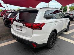 2020 Mitsubishi Outlander Black Edition