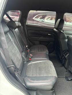 2020 Mitsubishi Outlander Black Edition