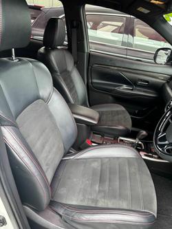 2020 Mitsubishi Outlander Black Edition