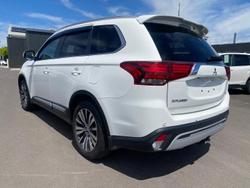 2021 Mitsubishi Outlander LS