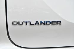 2022 Mitsubishi Outlander Exceed Tourer